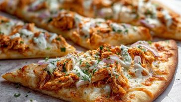 Spicy Buffalo Chicken Flatbread Pizza