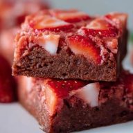 The Best Easy Strawberry Brownies