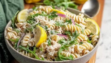 Creamy Lemon Pasta Salad