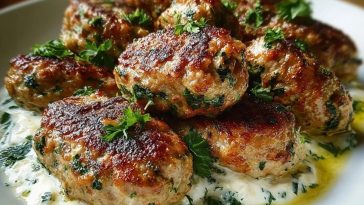 Chicken Kofta with Garlic Yogurt