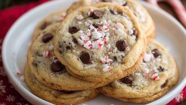 Peppermint Chocolate Chip Cookies