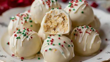 Christmas Golden Oreo Truffles