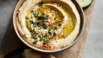Easy 5-Minute Smooth Hummus