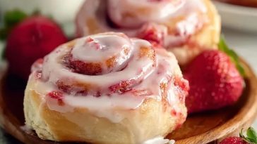 Best Strawberry Cinnamon Rolls