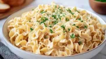 Creamy Cafeteria Noodles