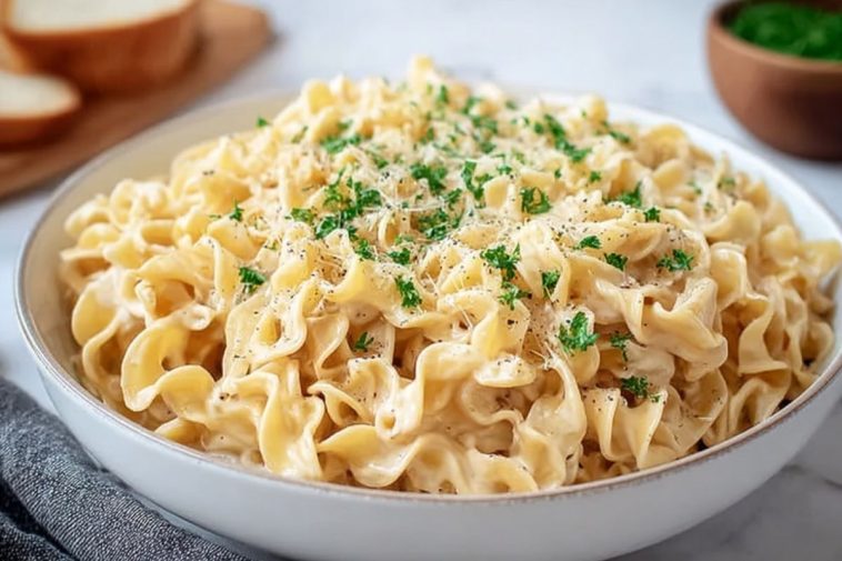 Creamy Cafeteria Noodles