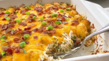 Cheesy Chicken Tater Tot Casserole